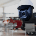 câmara de videovigilância no local de trabalho